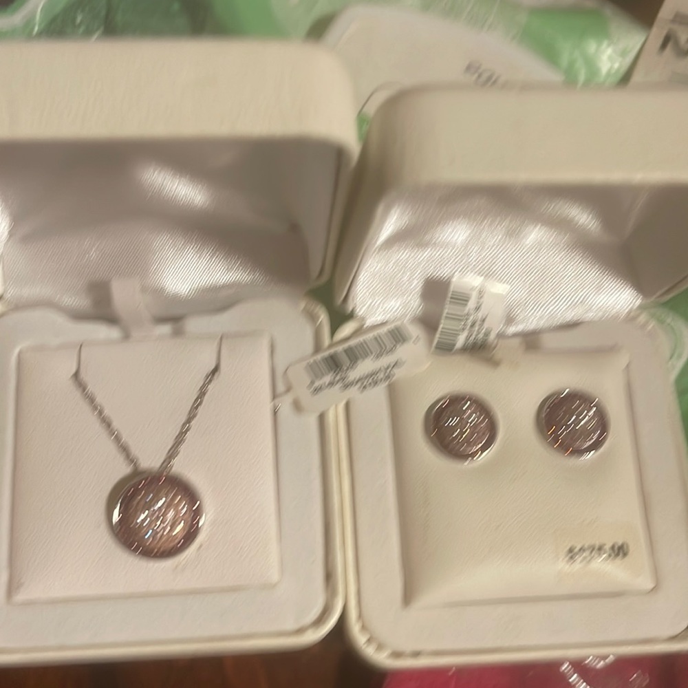 Artistique Sterling silver & Swarovski Crystal necklace & earrings. New in box